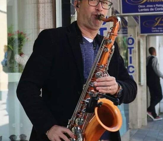 Instrumetal Saxofone Ar livre
