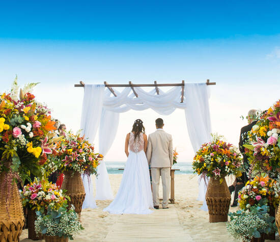 O mais lindos casamentos na praia no Rio de Janeiro - RJ